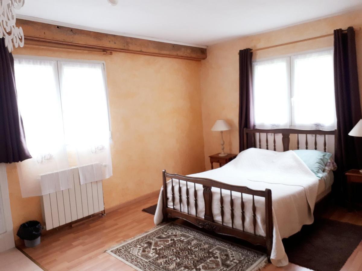 Chambres D'Hotes La Noyeraie Izeron Kültér fotó